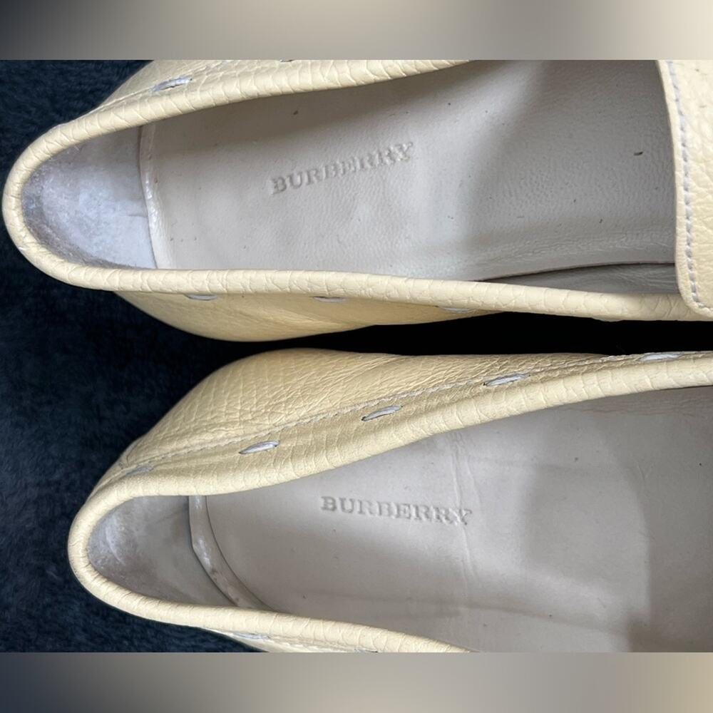 Burberry Yellow Pebbled Leather Loafers Silver Horsebit Hardware EU 39 8.5 - Picture 7 of 9